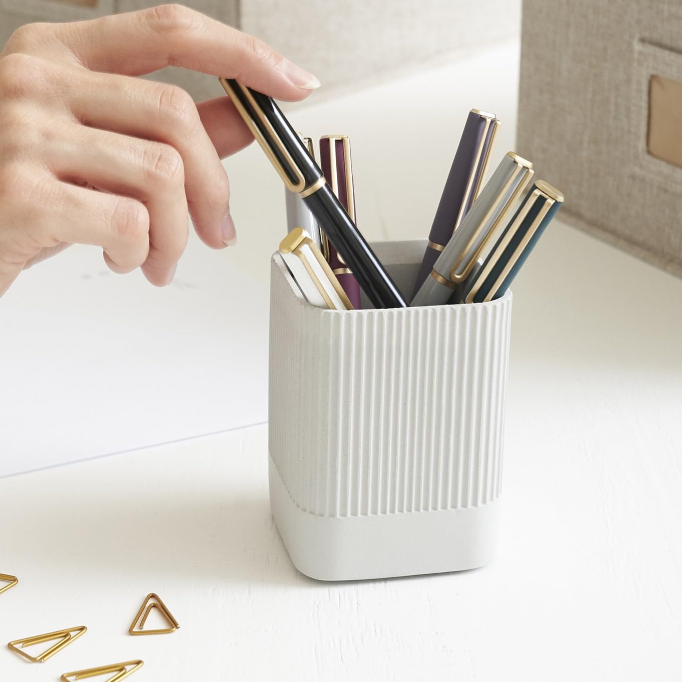 Aesthetic Pen Holder for Desk - Modern Concrete Pencil Holder - Cute and Functional Desk Organizer for Office Supplies - Stylish Office Decor Pen Cup