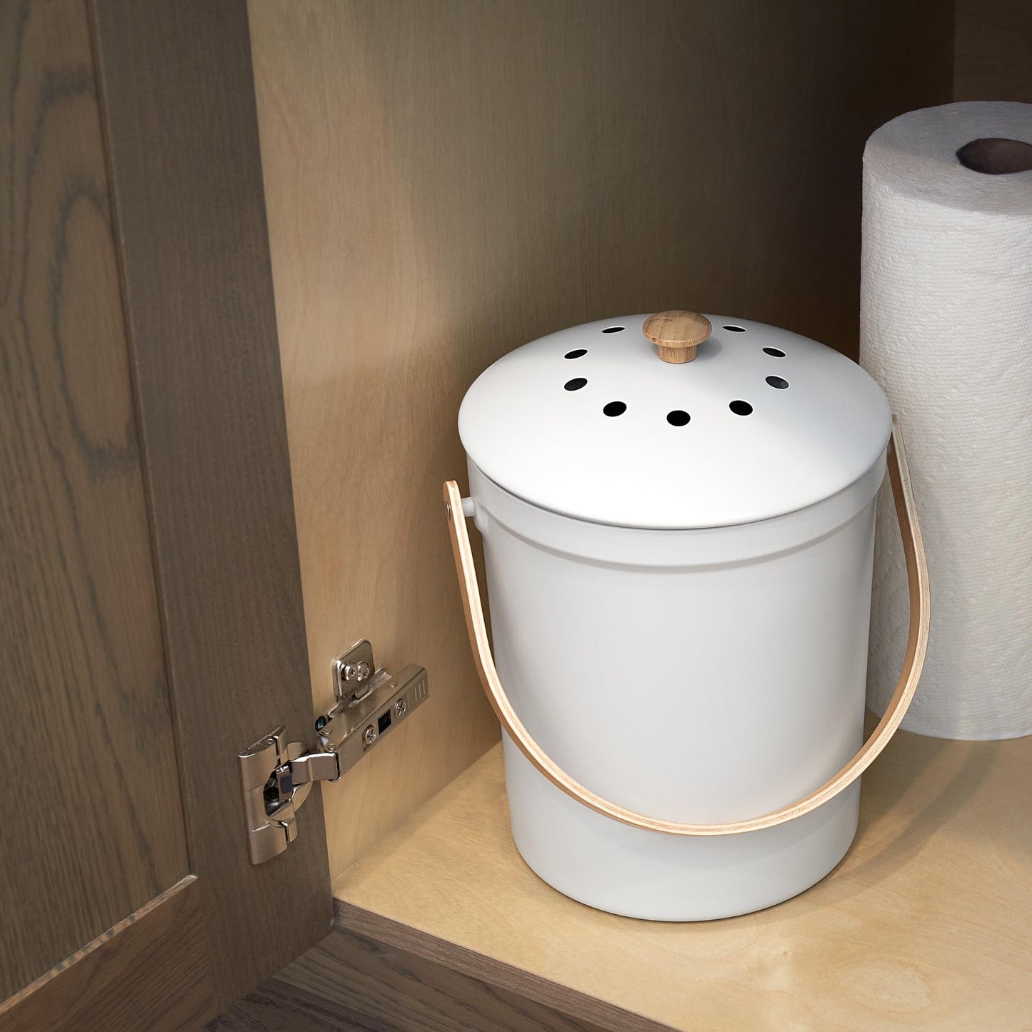Aesthetic Compost Bin For Kitchen Countertop - Sturdy Indoor Food Waste Recycle Bin With Lid - The Perfect Stylish 1.1 Gallon Rust Free Compost Kanister
