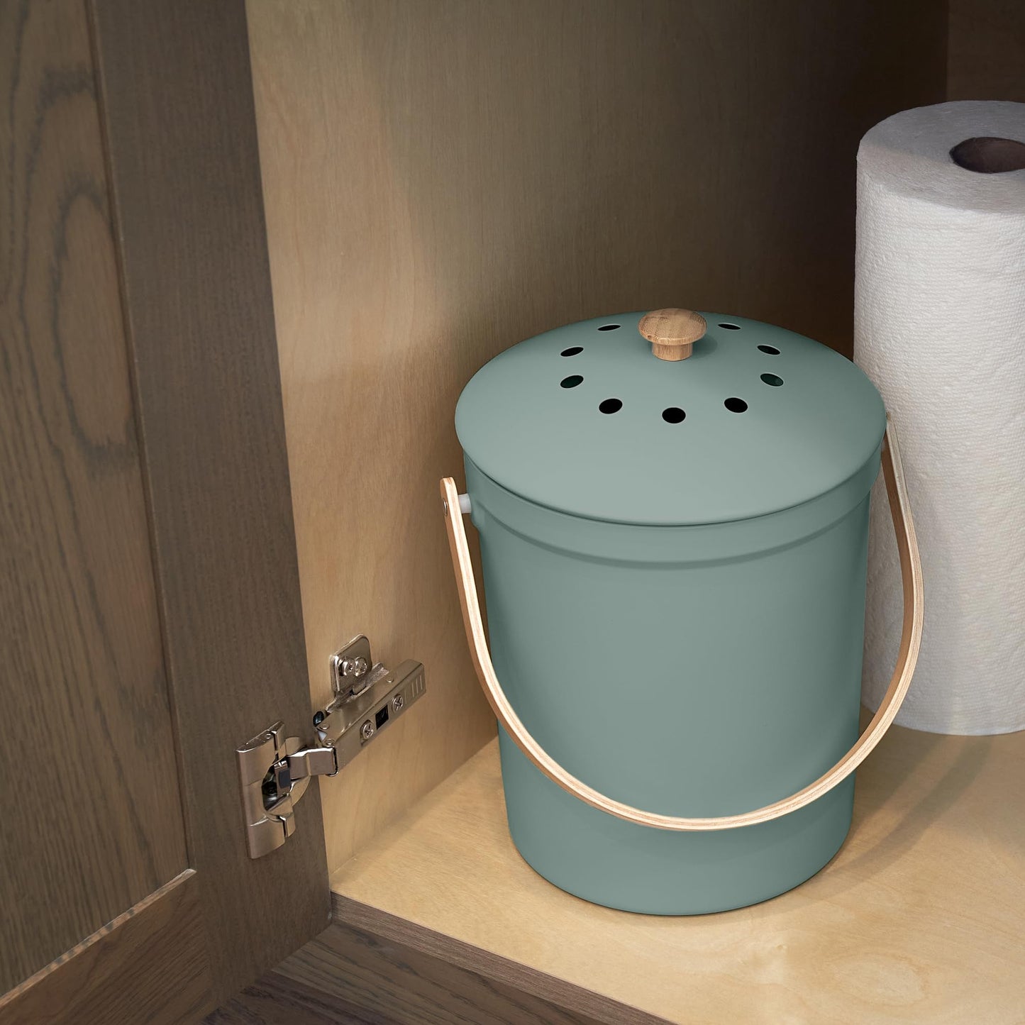 Aesthetic Compost Bin For Kitchen Countertop - Sturdy Indoor Food Waste Recycle Bin With Lid - The Perfect Stylish 1.1 Gallon Rust Free Compost Kanister