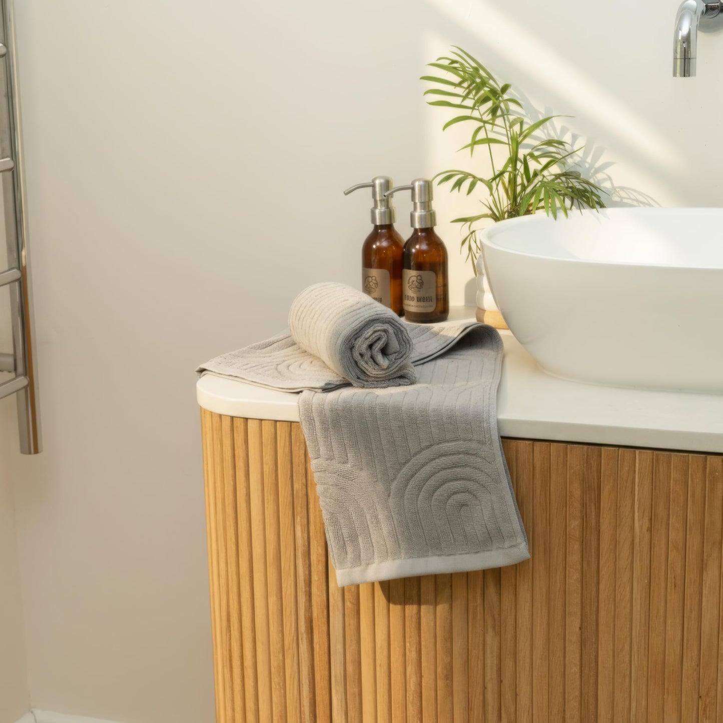 KIBAGA Beautiful Luxury Decorative Hand Towels – Soft & Absorbent Towel Set for Boho Bathroom, Kitchen, Spa, Hotel, Guest Room, Farmhouse or Gift