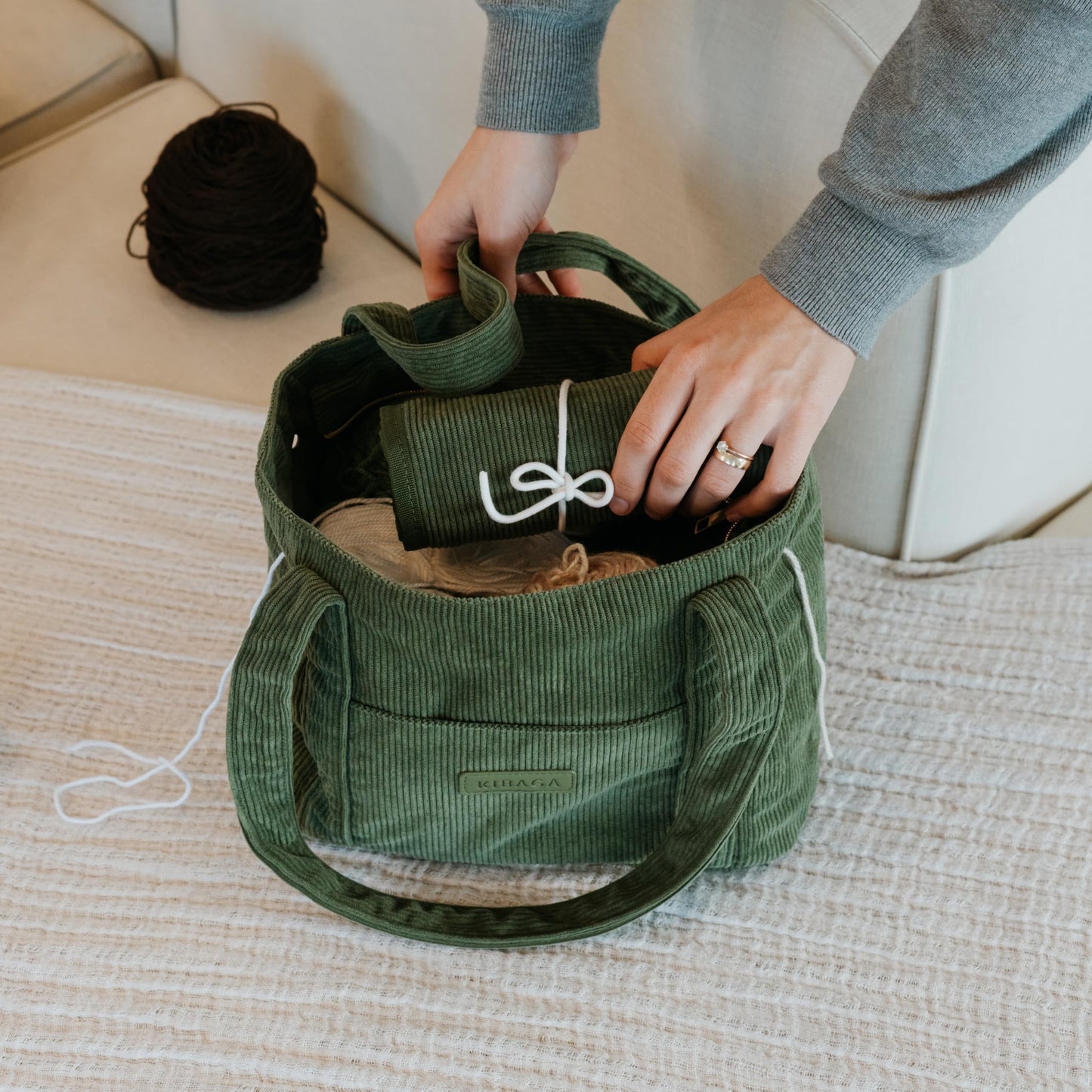 Stylish Yarn Bag for Crochet and Knitting Projects - Corduroy Crochet Organizer with 4 Interior Pockets and Yarn Holes - Perfect for Storing Hooks, Needles and Crafting Accessories